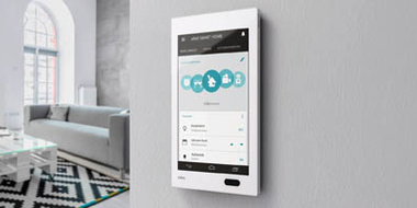 Bedienzentrale Gira G1 bei Elektro-Geißler GmbH in Weimar