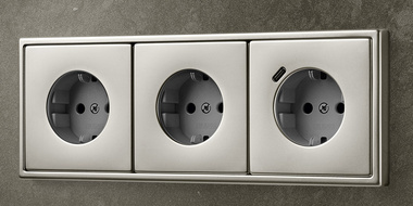 SCHUKO® Steckdosen mit USB bei Elektro-Geißler GmbH in Weimar