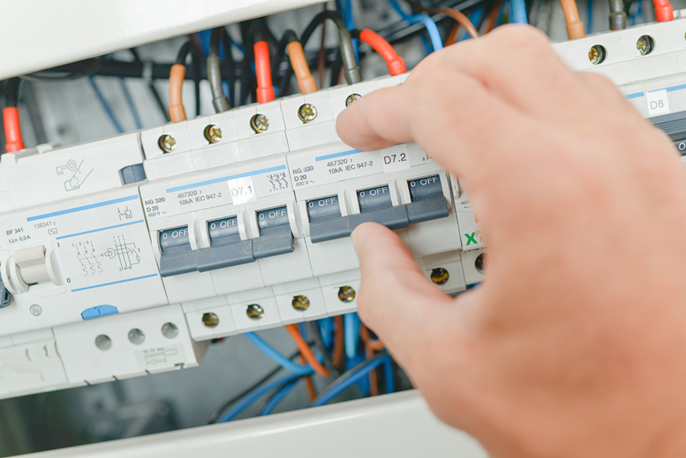 Elektro­installation bei Elektro-Geißler GmbH in Weimar